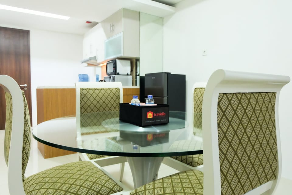Room | Living area | TV