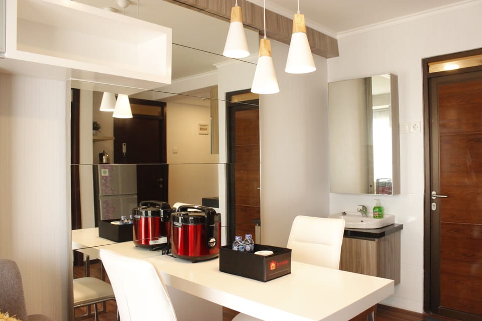 Room | In-room dining