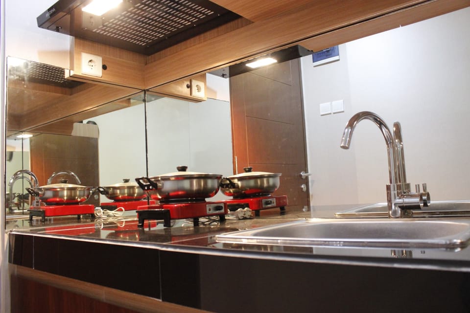 Room | Private kitchen | Fridge, stovetop, electric kettle, cookware/dishes/utensils