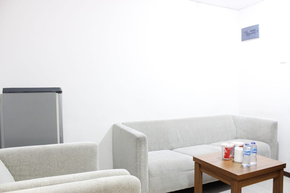 Room | Living area | TV