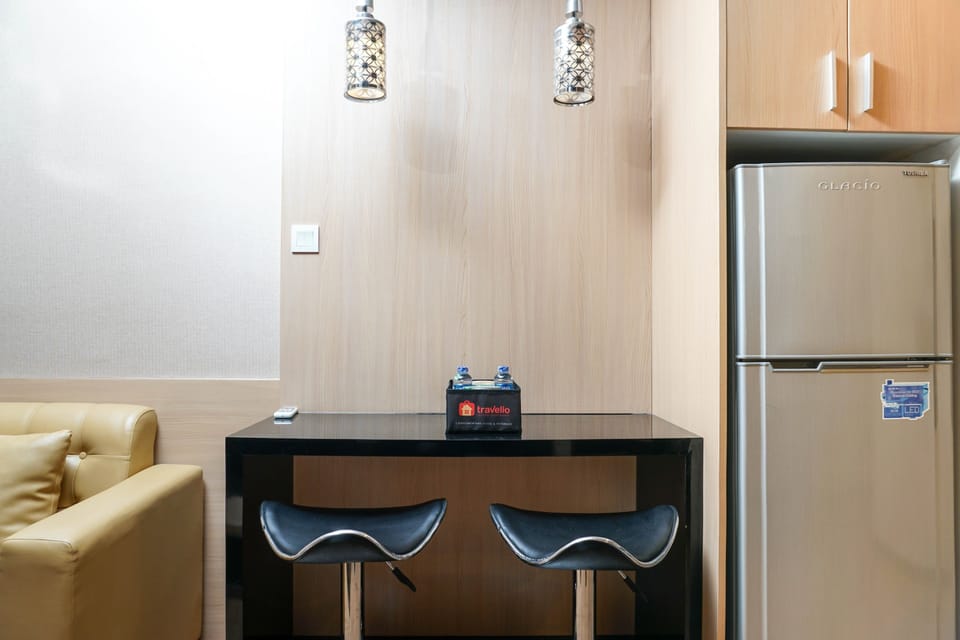 Room | In-room dining