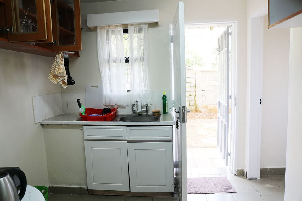 Standard House, 3 Bedrooms | Private kitchenette | Fridge, microwave, oven, stovetop