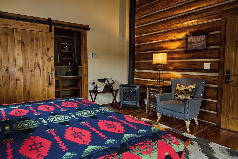 Basic Chalet, 2 Bedrooms | Hypo-allergenic bedding, free WiFi, bed sheets