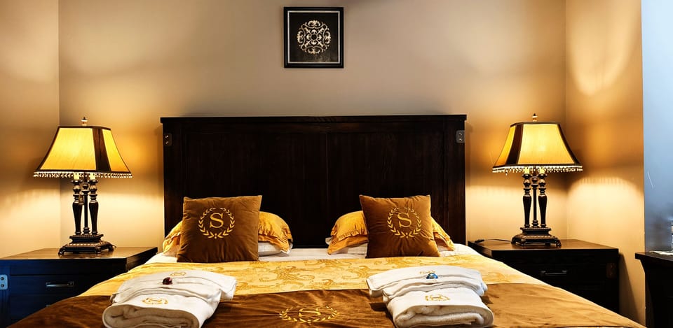 Premier Double Room | Premium bedding, down comforters, Select Comfort beds, blackout drapes