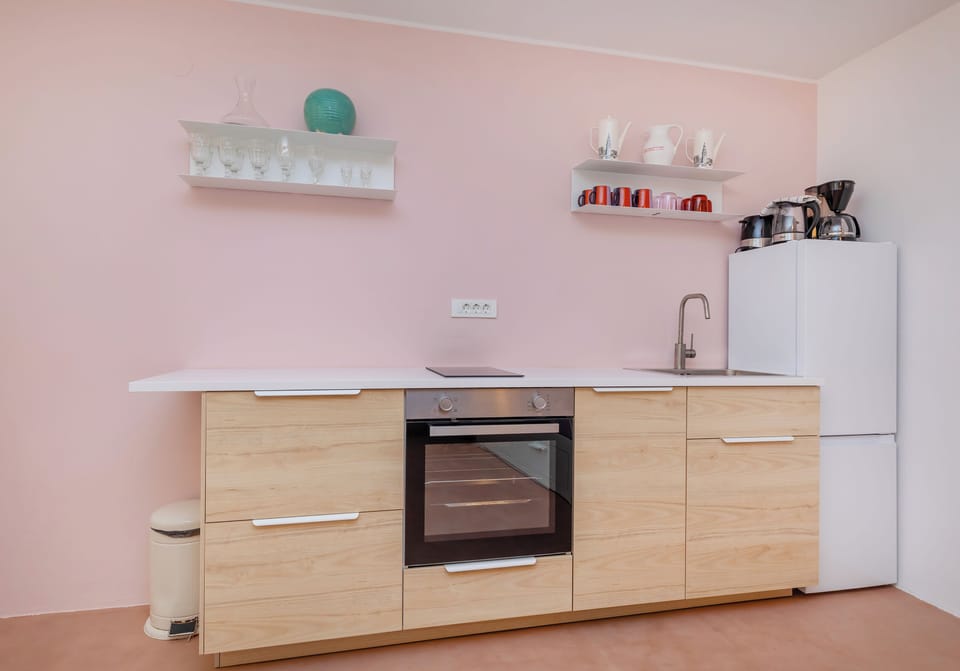 Economy Apartment, 1 Bedroom | Private kitchen | Full-size fridge, oven, stovetop, coffee/tea maker