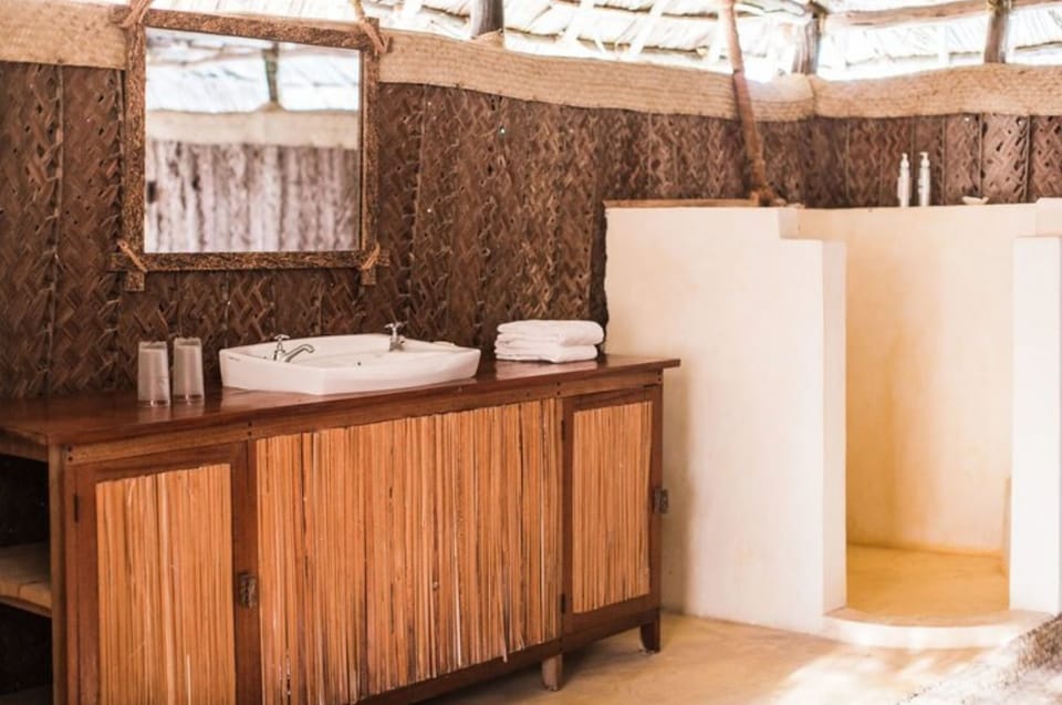 Shower, free toiletries, towels, soap