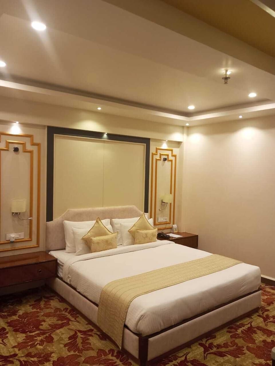 Elite Room | Individually decorated, individually furnished, soundproofing