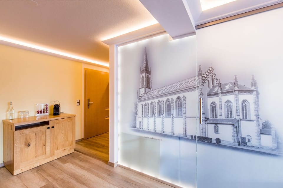 Comfort Apartment | Living area | Flat-screen TV