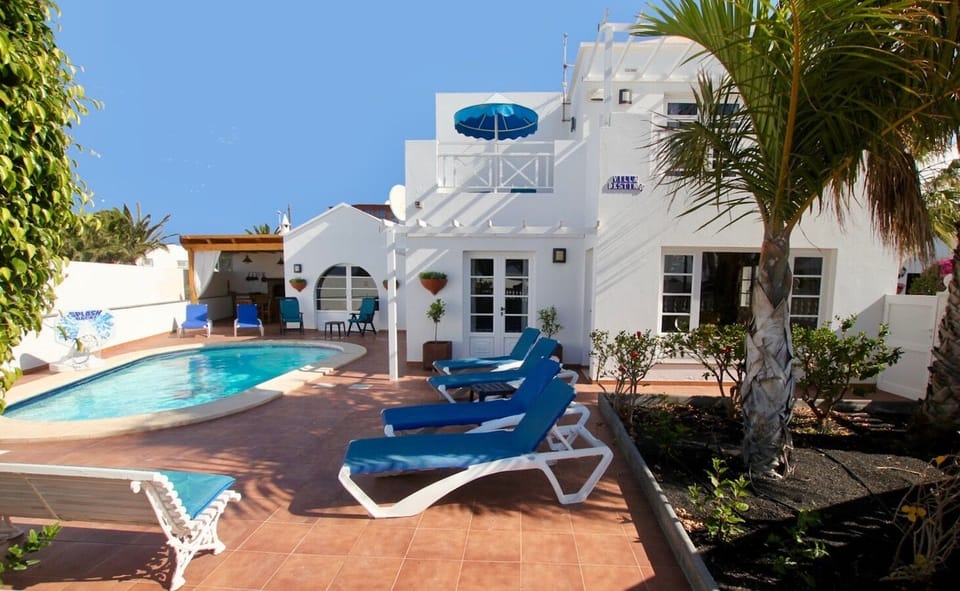 Villa Destino front view