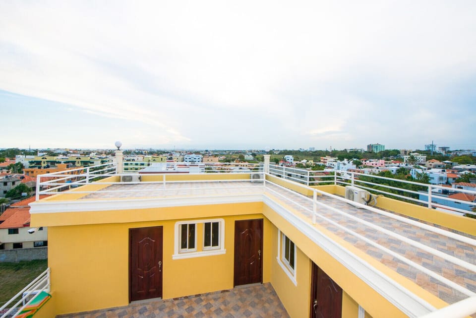 Social gathering terrace