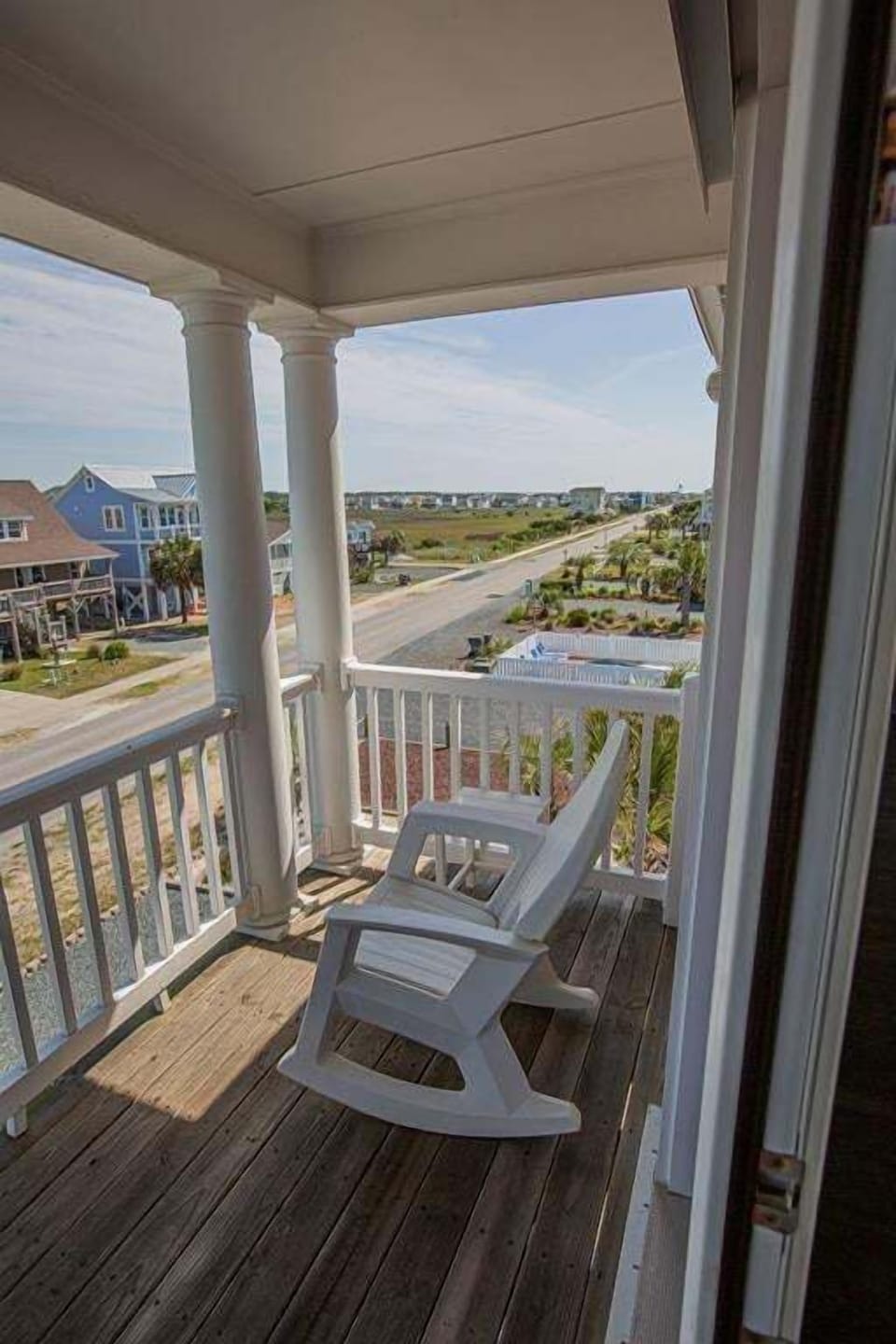 Lower Level Street Side Deck View