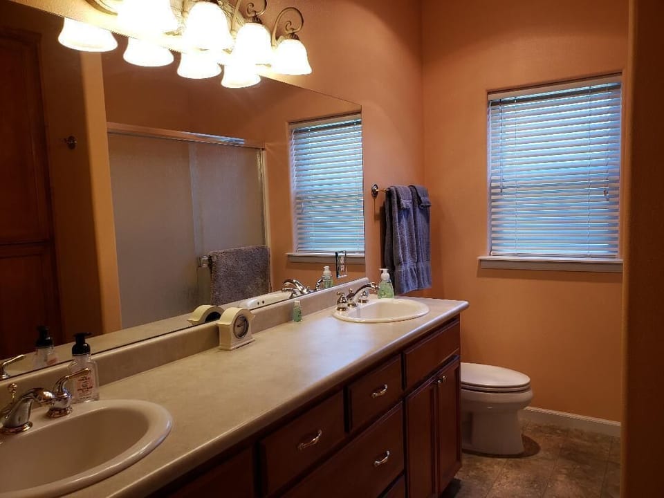 Private master bathroom