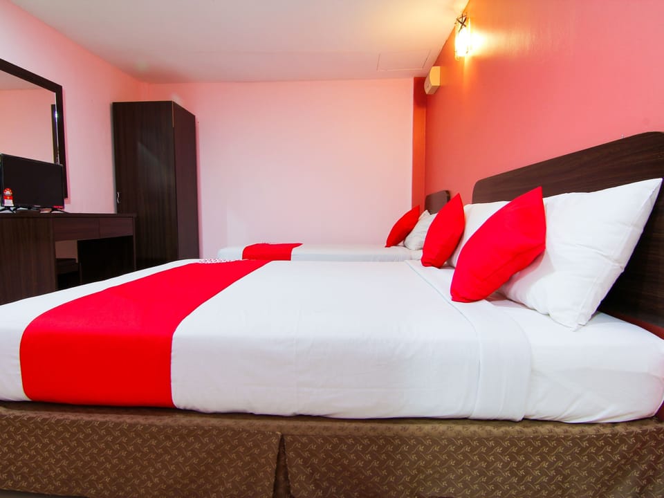 Deluxe Triple Room | Bed sheets