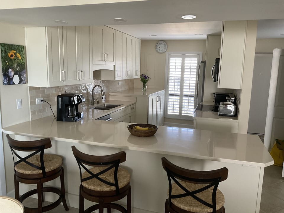 Fully equipped new kitchen