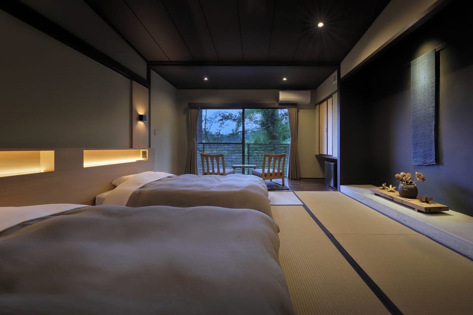 [Moderate] Japanese Modern Twin Room, 30 sqm, Shared Bathroom | In-room safe, WiFi (free)