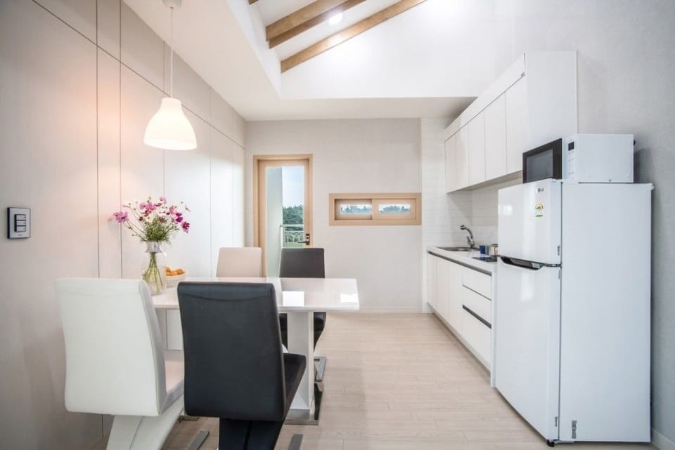 Private kitchenette