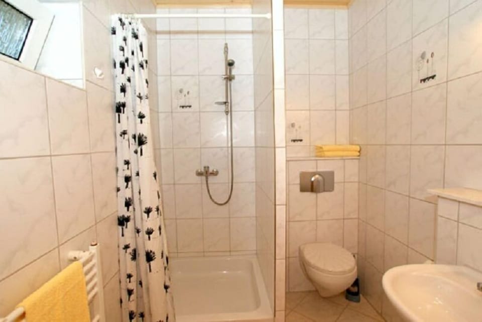 Double Room | Bathroom | Towels