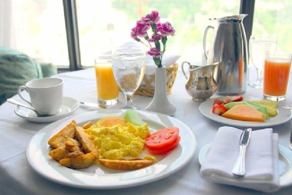 Free daily buffet breakfast