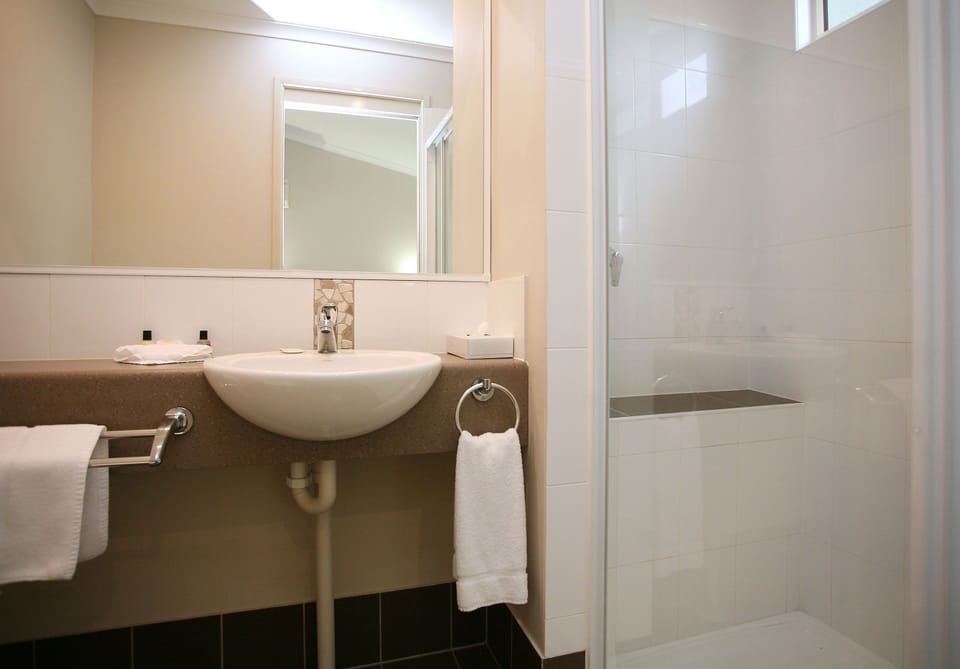 Ensuite Studio | Bathroom | Towels