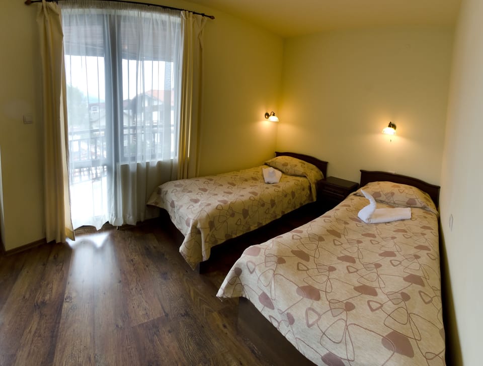 Apartment, 1 Bedroom | Iron/ironing board, free WiFi, bed sheets