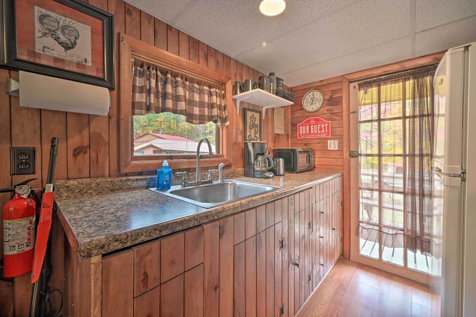 Kitchen | Drip Coffee Maker | Toaster