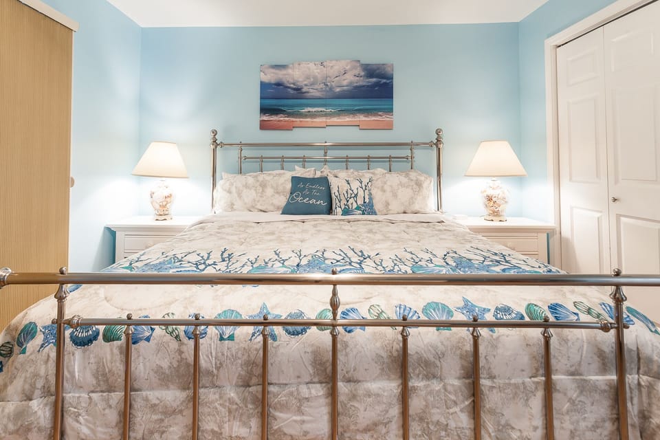 Master-King bed