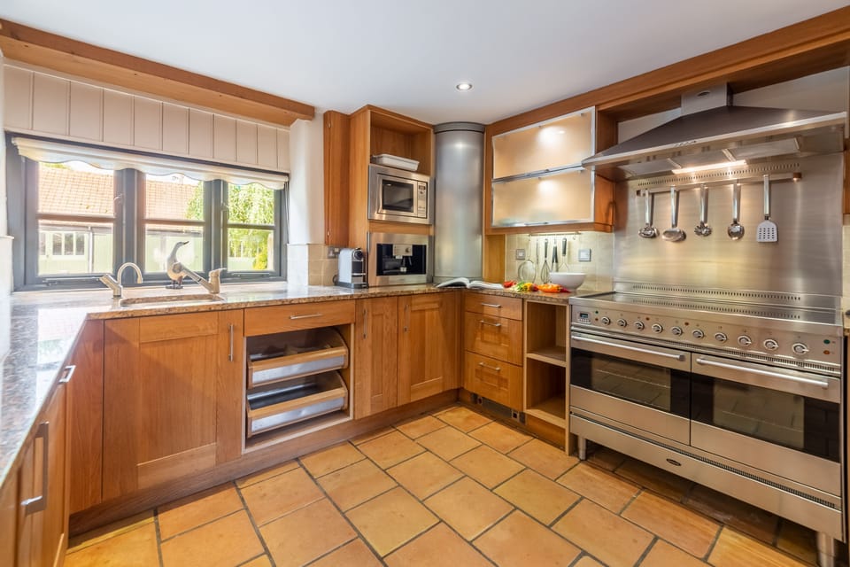 Ground floor: Kitchen