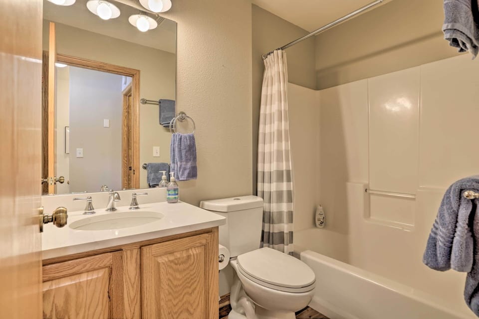 Full Bathroom