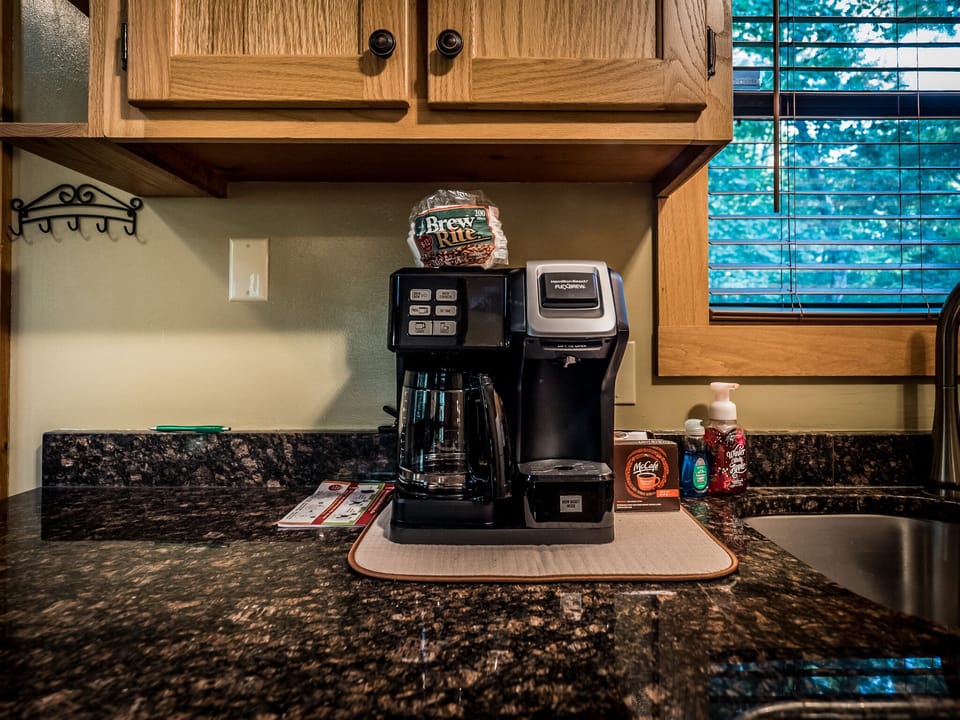 Full-size coffee pot and K-Cup machine