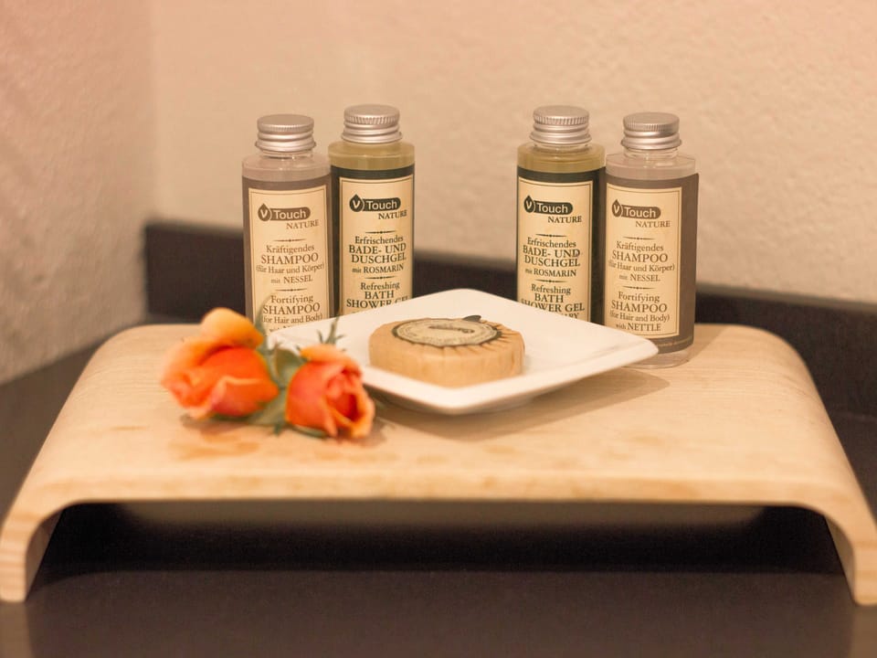 Bathroom amenities