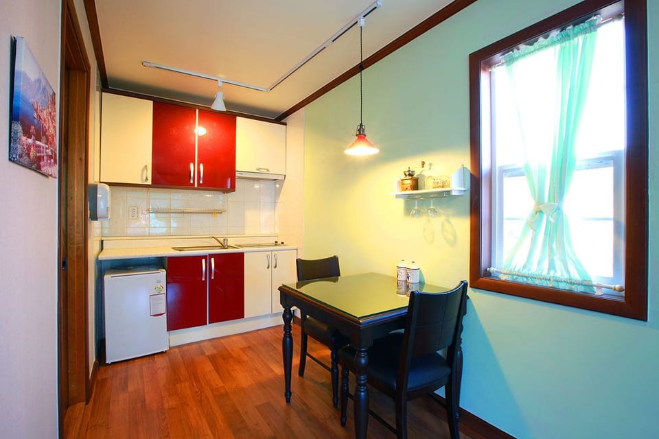 Private kitchenette