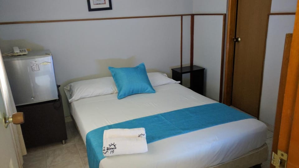 Egyptian cotton sheets, premium bedding, minibar, in-room safe
