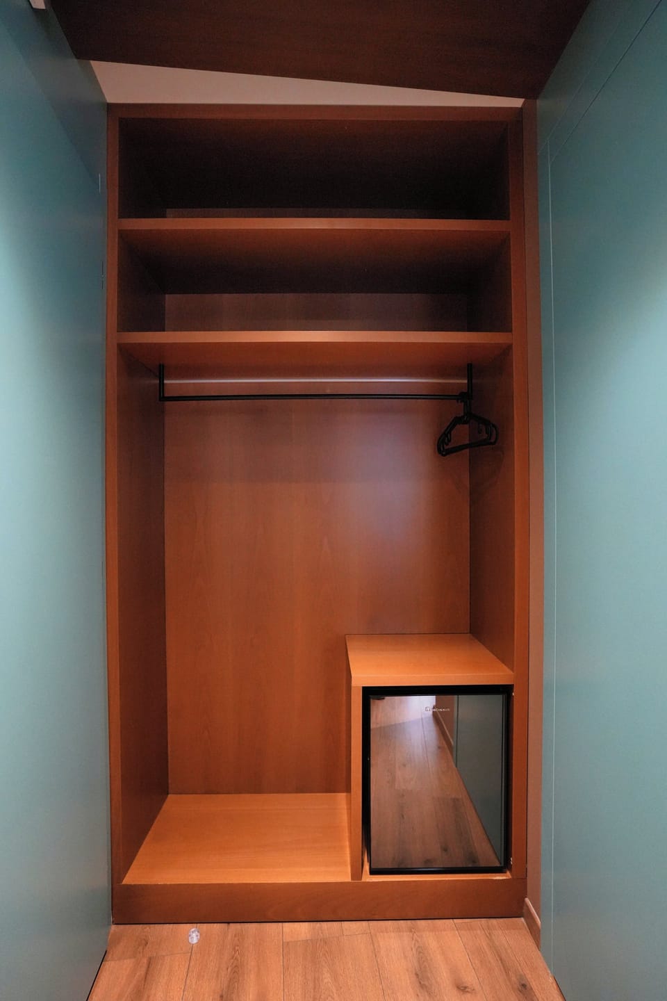 6 bedrooms, in-room safe, soundproofing, free WiFi