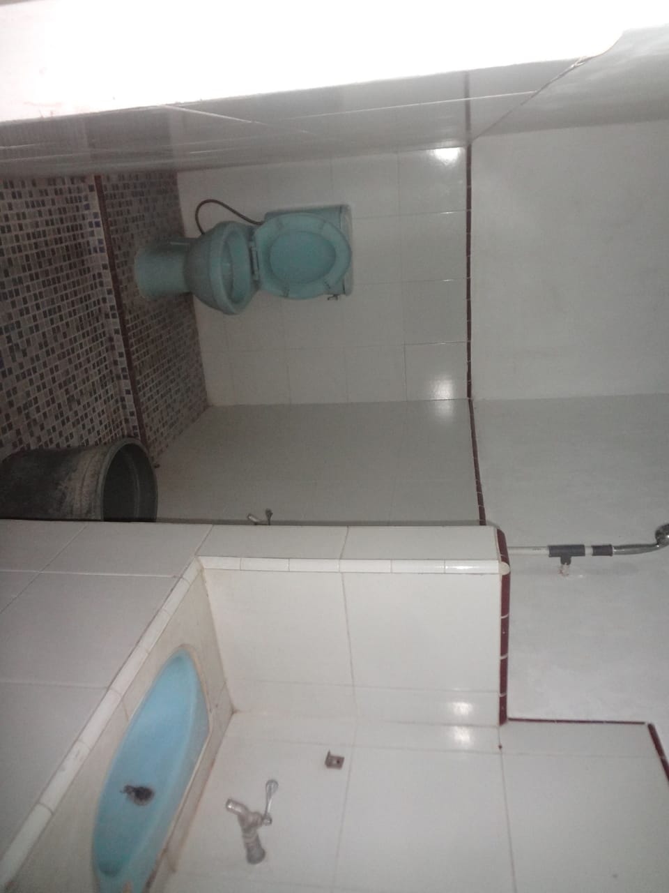 Standard Double or Twin Room | Bathroom | Bidet, towels, soap