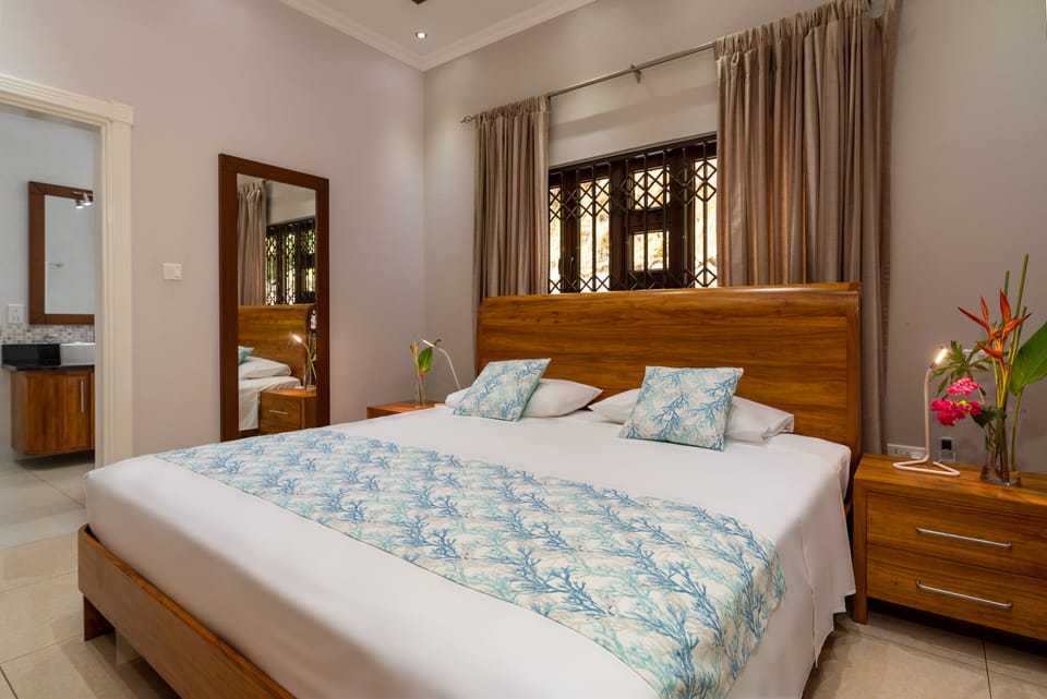 Deluxe Double Room | Egyptian cotton sheets, premium bedding, minibar, in-room safe