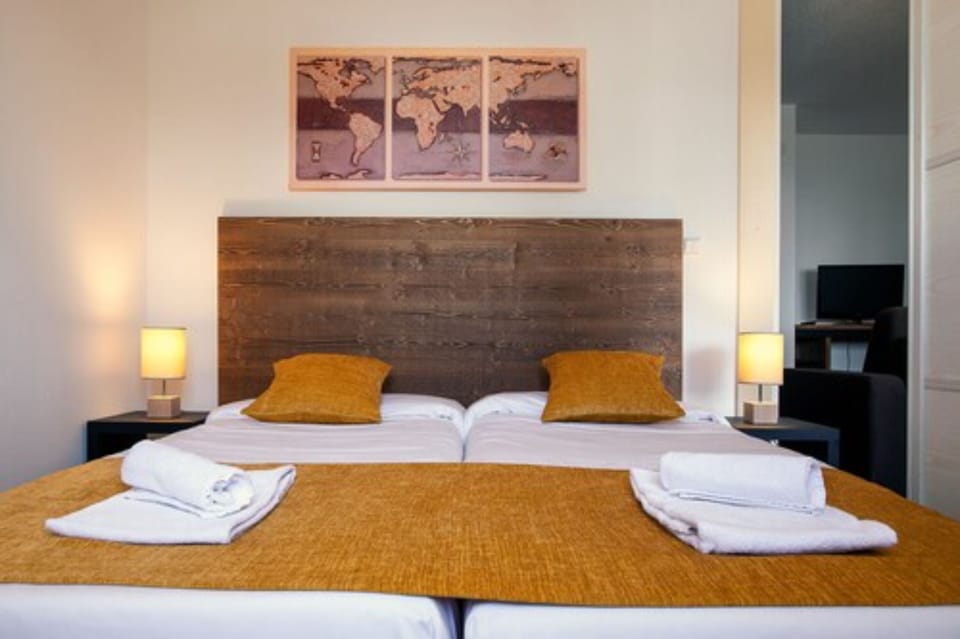 Blackout drapes, soundproofing, free WiFi, bed sheets