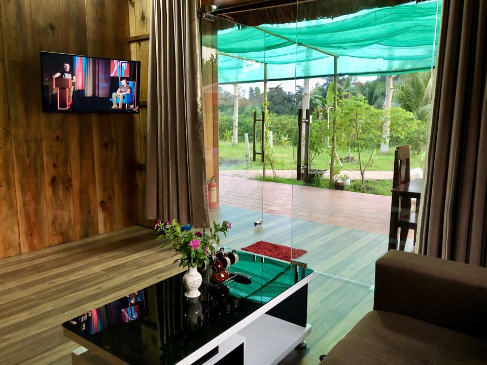 Exclusive Bungalow | Premium bedding, memory foam beds, minibar, blackout drapes