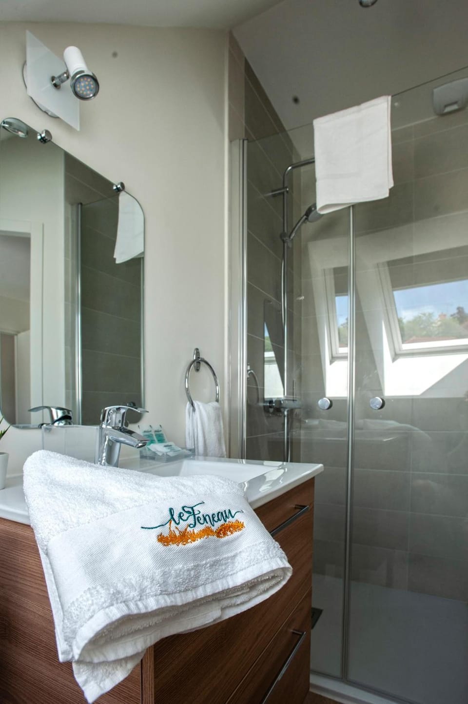 Shower, free toiletries, hair dryer, bathrobes