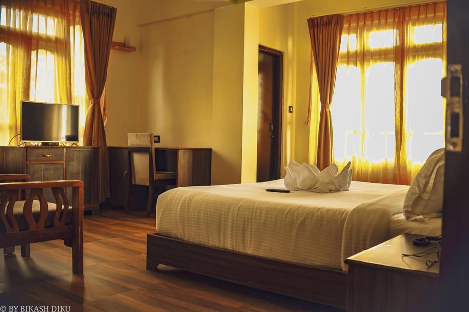 Rollaway beds (surcharge), WiFi (free)