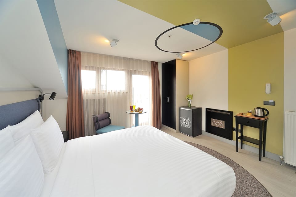 Terrace Room | Premium bedding, minibar, in-room safe, blackout drapes