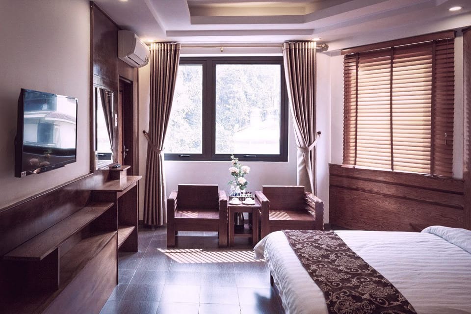 Superior Queen Room, 2 Queen Beds | 1 bedroom, hypo-allergenic bedding, minibar, desk
