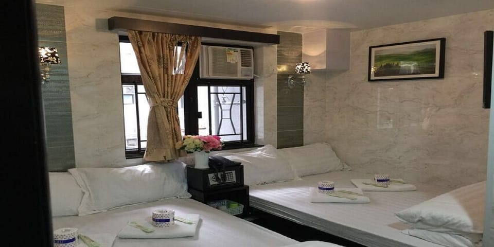 Standard Quadruple Room | In-room safe, free WiFi