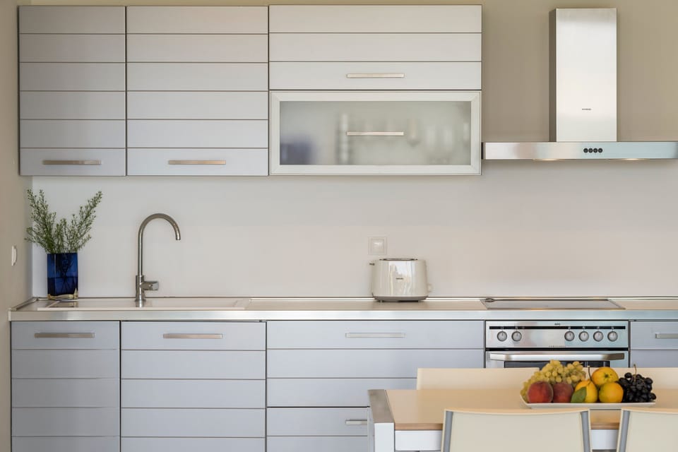 Villa, 2 Bedrooms | Private kitchen | Full-size fridge, microwave, oven, stovetop