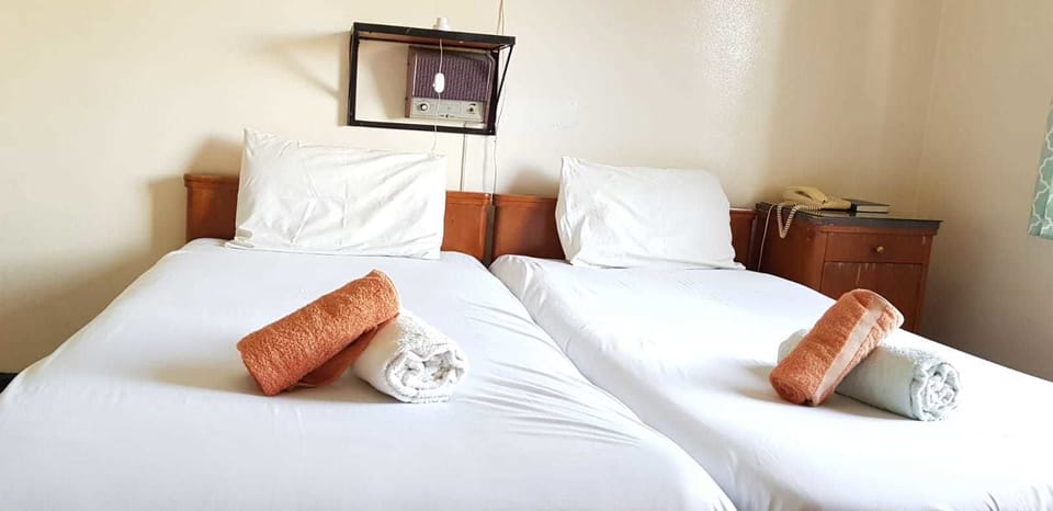 Twin Room | Bed sheets