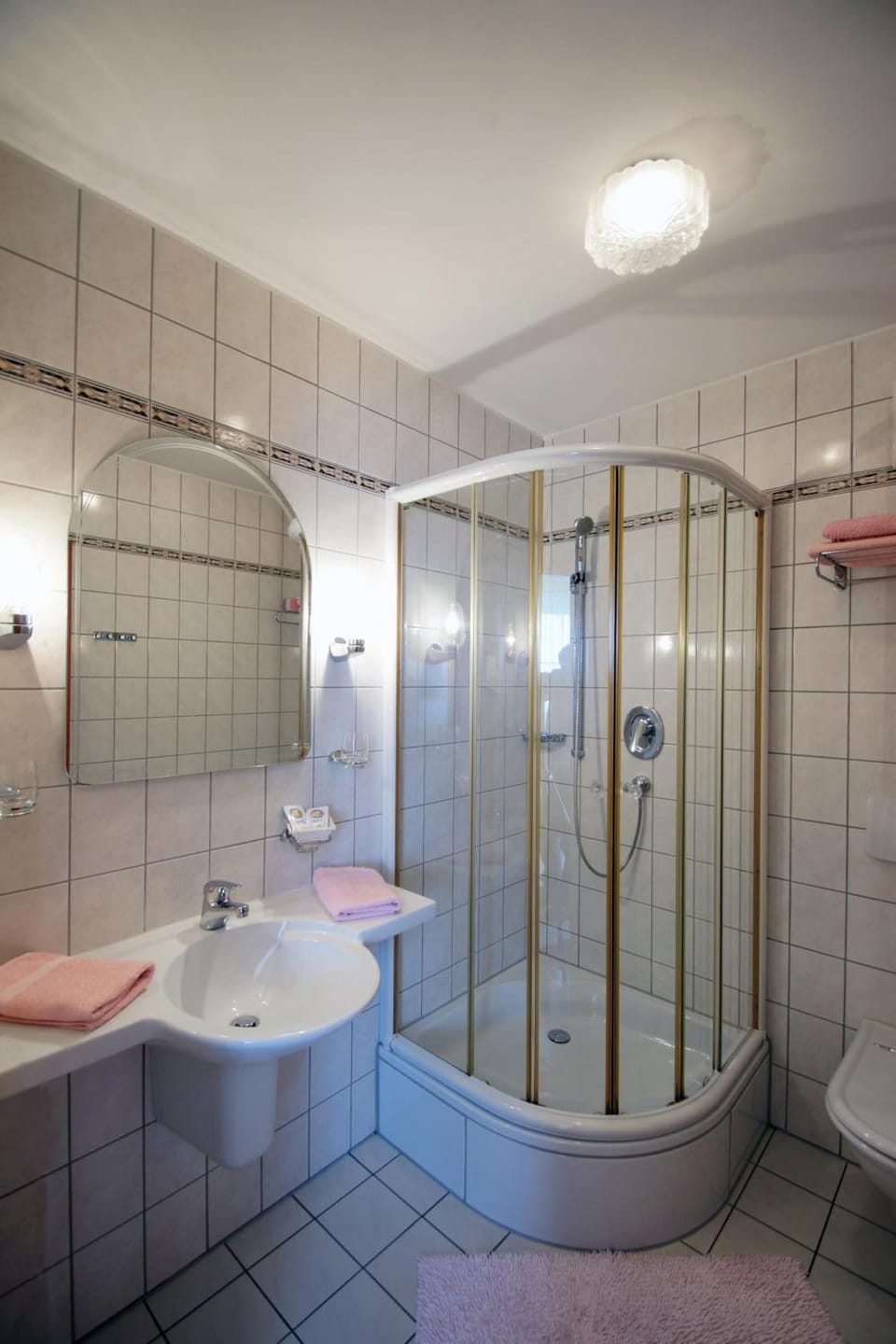 Shower, free toiletries, hair dryer, bathrobes