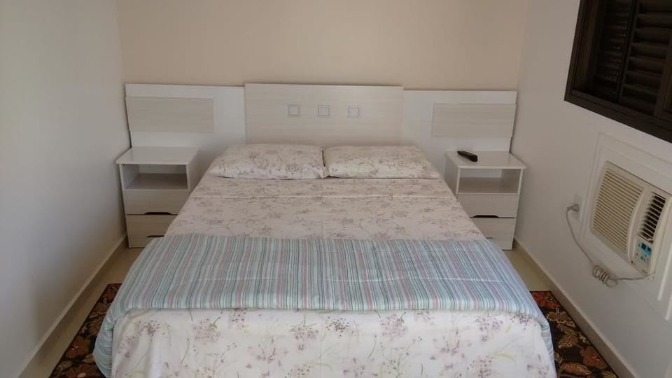 Double Room | Free WiFi, bed sheets