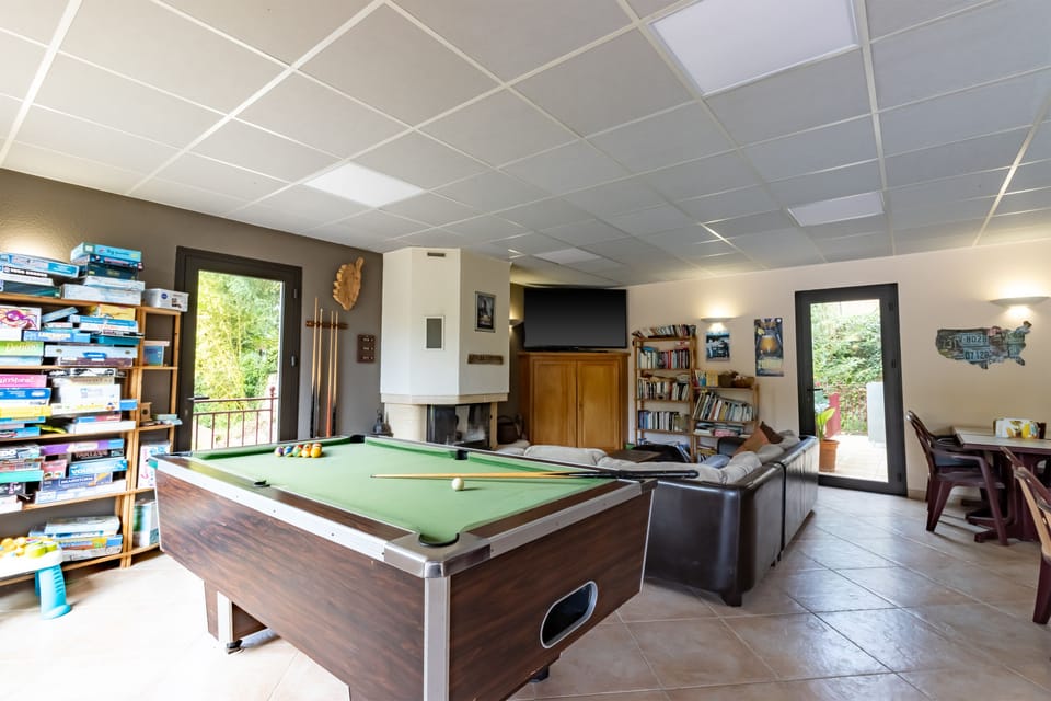 Les Chalets d'Argentouleau Campground/ 
RV Resort in Nouvelle-Aquitaine