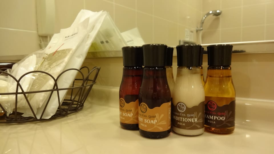 NY-Style Modern Room, Smoking  | Bathroom | Combined shower/tub, hair dryer, slippers, electronic bidet