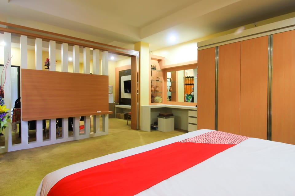 Deluxe Suite | Desk, free WiFi, bed sheets