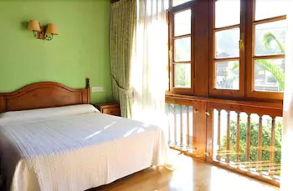Double Room | Free WiFi, bed sheets